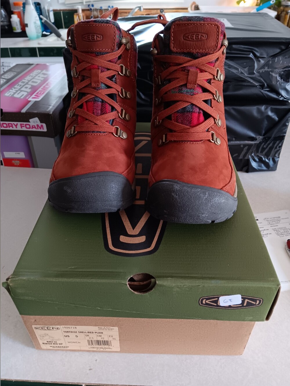 KEEN Rust Red Women's Hiking Boots Size 5